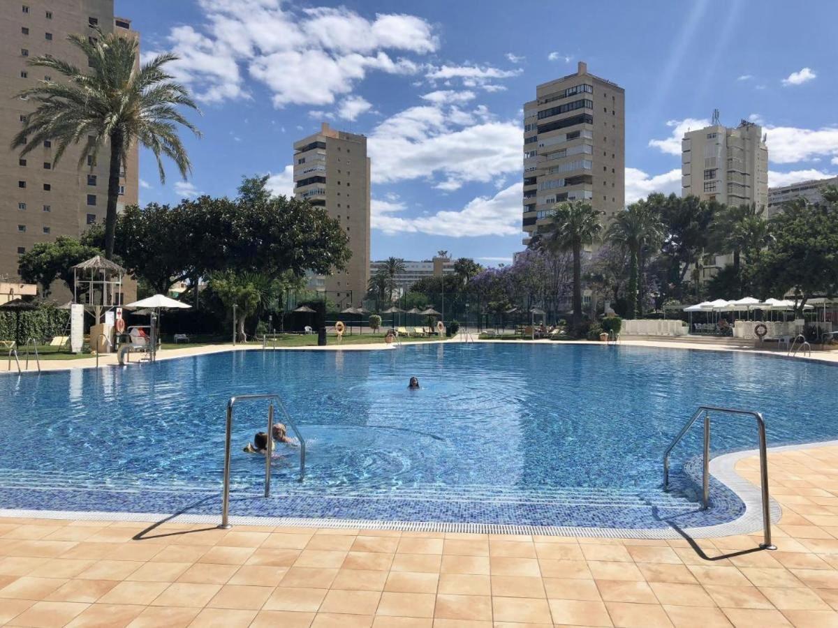 Exclusive Beachfront Apartment Torremolinos - Pool - Paddle - Tenis - Wifi - Central Aircon Exteriér fotografie